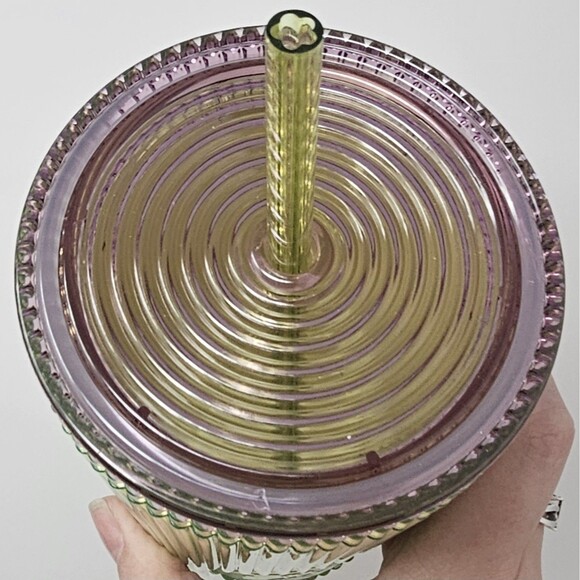 Starbucks Pleated Green Apple Cold Cup (24 Oz) NWT - Picture 5 of 7